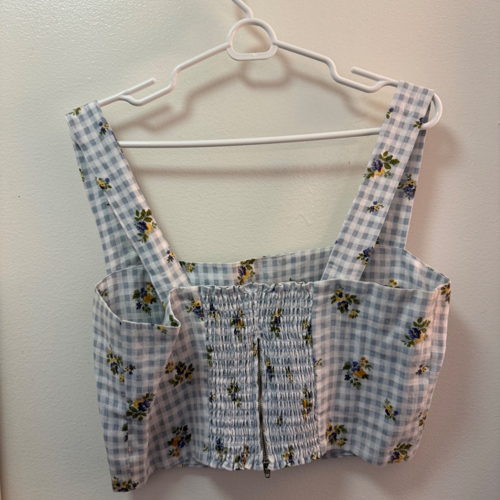 EUC Reformation Floral Linen Top | Feminine Lightweight Summer Blouse - Picture 2 of 2
